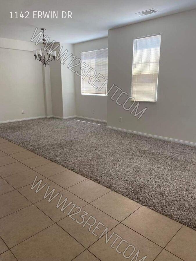 1142 Erwin Dr - Photo 4 of 45