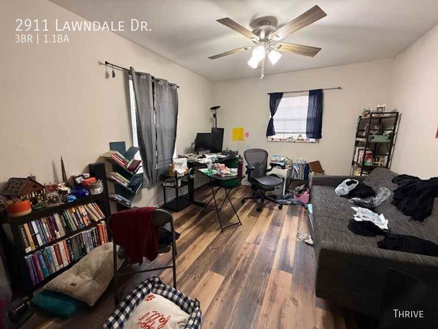 2911 Lawndale Dr - Photo 7 of 8