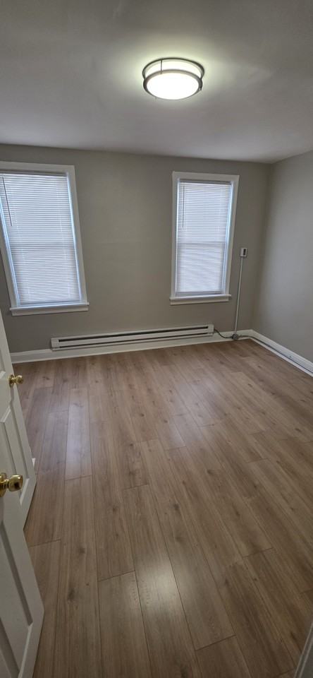 1306 N Kenwood Ave - Photo 3 of 6