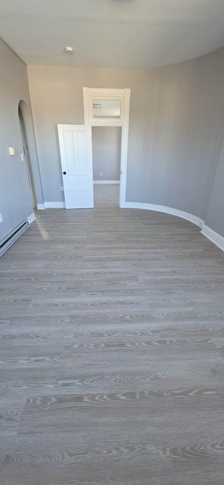 2042 Park Ave Apt 5 - Photo 3 of 8