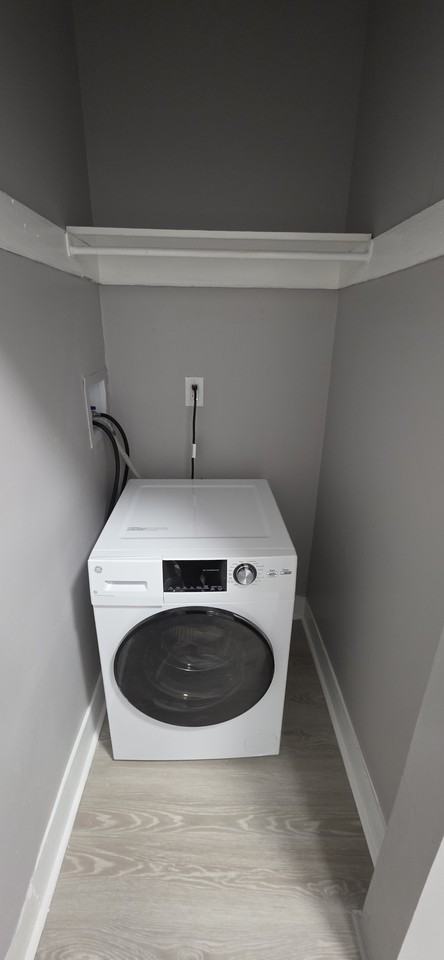 2042 Park Ave Apt 5 - Photo 6 of 8