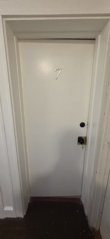 1413 W Baltimore St Apt 7 - Photo 6 of 6