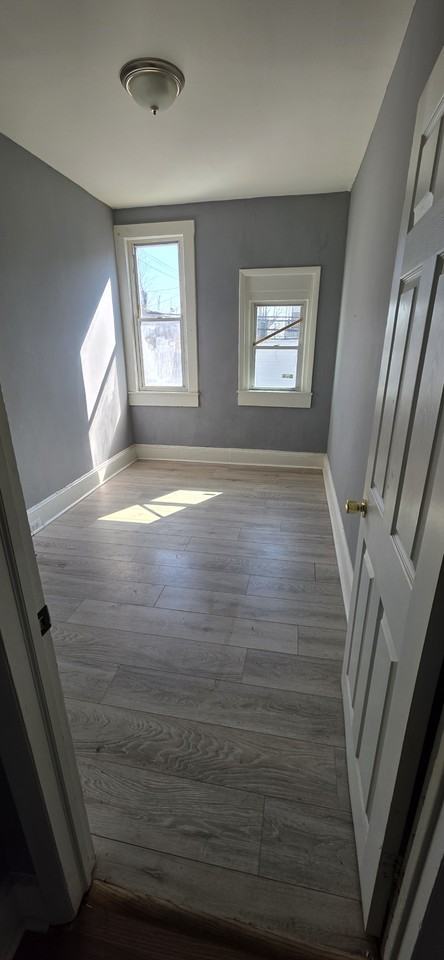 2329 Windsor Ave - Photo 6 of 11