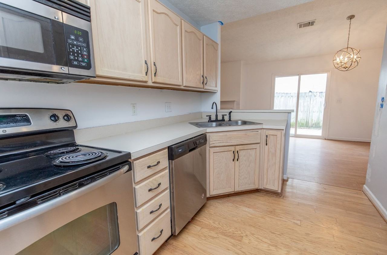 3058 Penn Meade Way - Photo 7 of 23