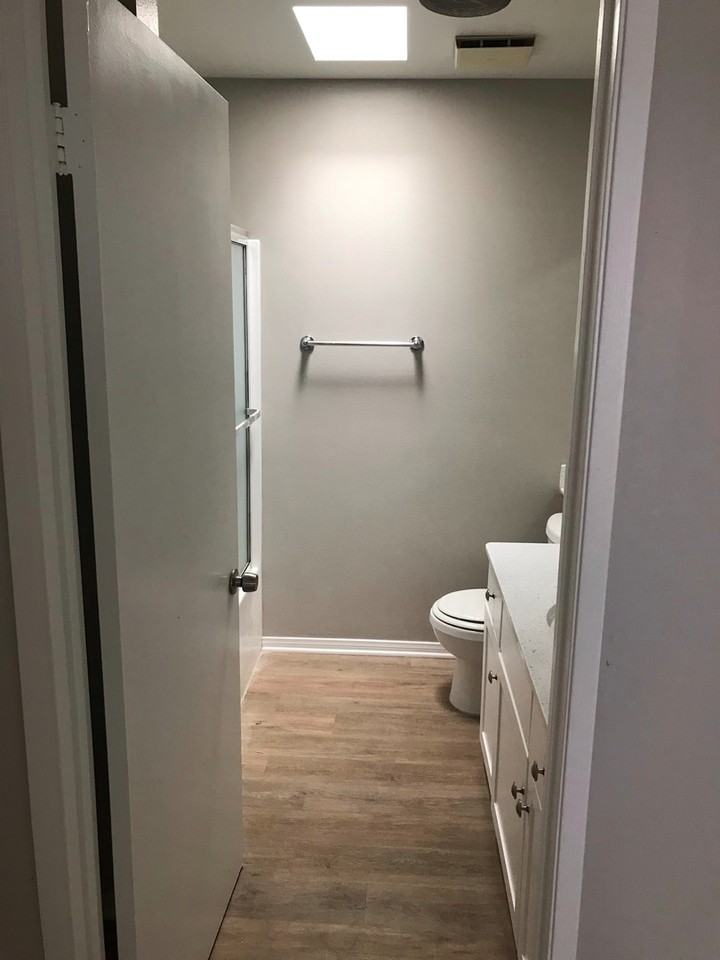 Burbank Apartments - Photo 7 of 10