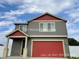 featured image of 1111 Hilltop Ave Ne