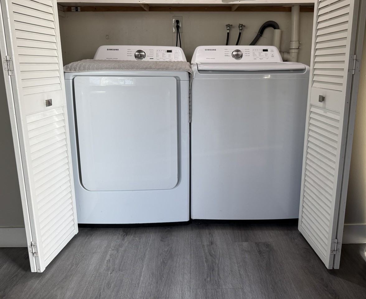 11145 Crestbrook St #2 - Photo 4 of 5