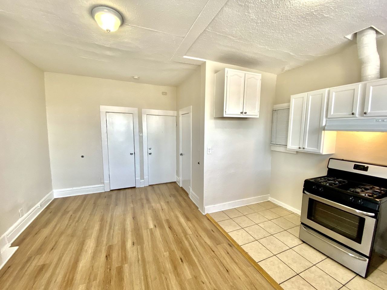 125 E 20th St #5 - Photo 7 of 13