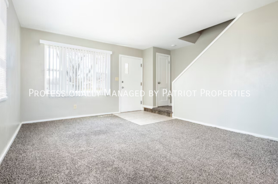 2125 Garfield Ave - Photo 4 of 13