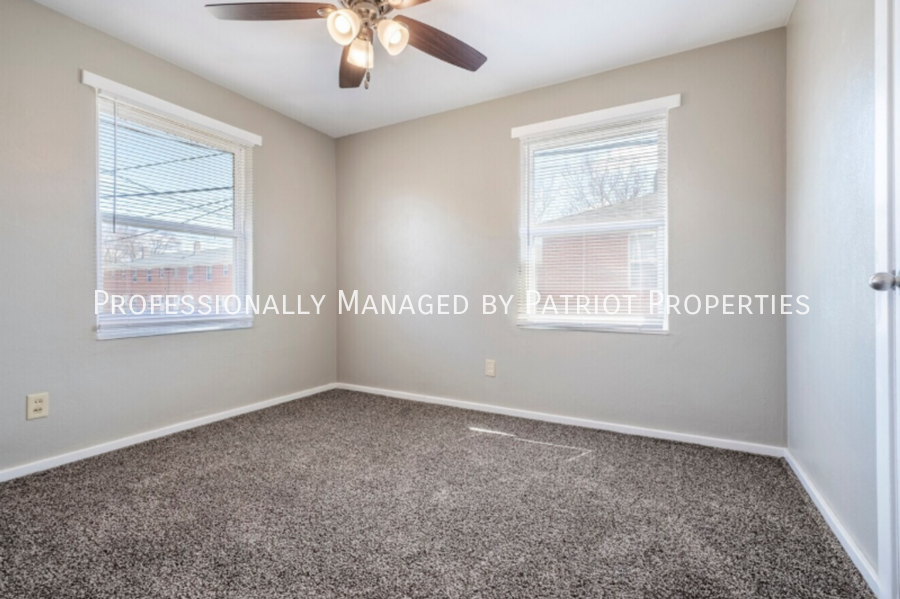 2125 Garfield Ave - Photo 5 of 13