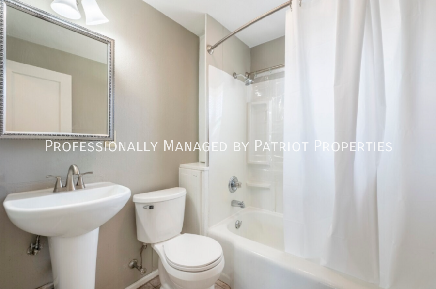 2125 Garfield Ave - Photo 7 of 13