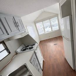 521 Bedford Rd N #C19 - Photo 3 of 6