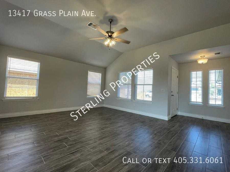 13417 Grass Plain Ave - Photo 4 of 50