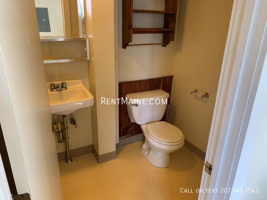 2412 Western Ave #H - Photo 4 of 7