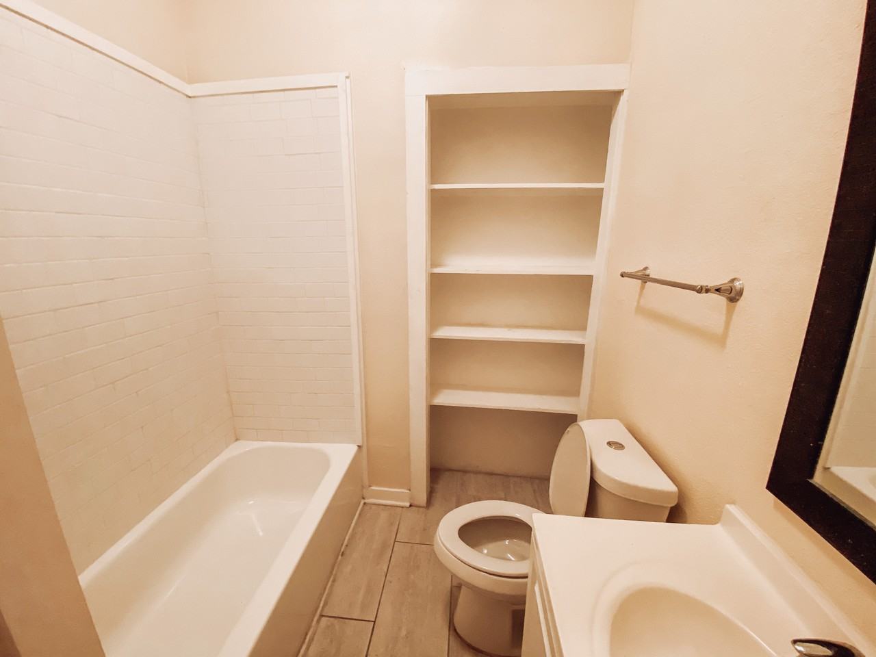 115 Chicago Blvd #102 - Photo 7 of 13