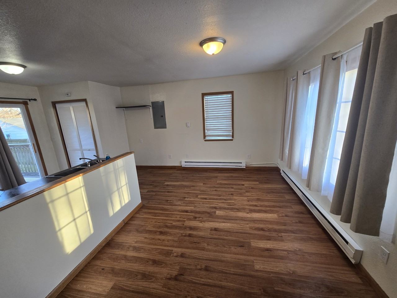 1251 E 37th St #NA - Photo 3 of 9