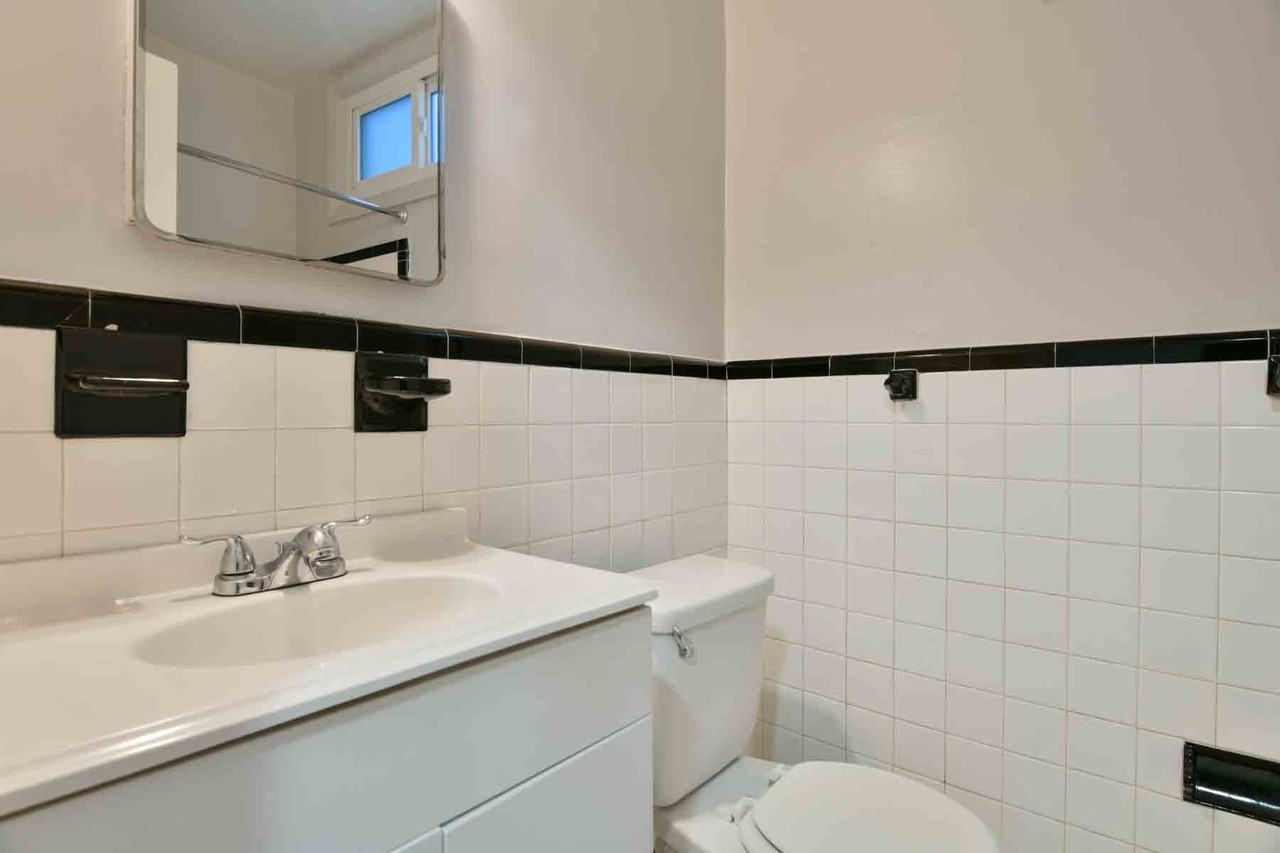 725 Kearny St Ne - Photo 5 of 16