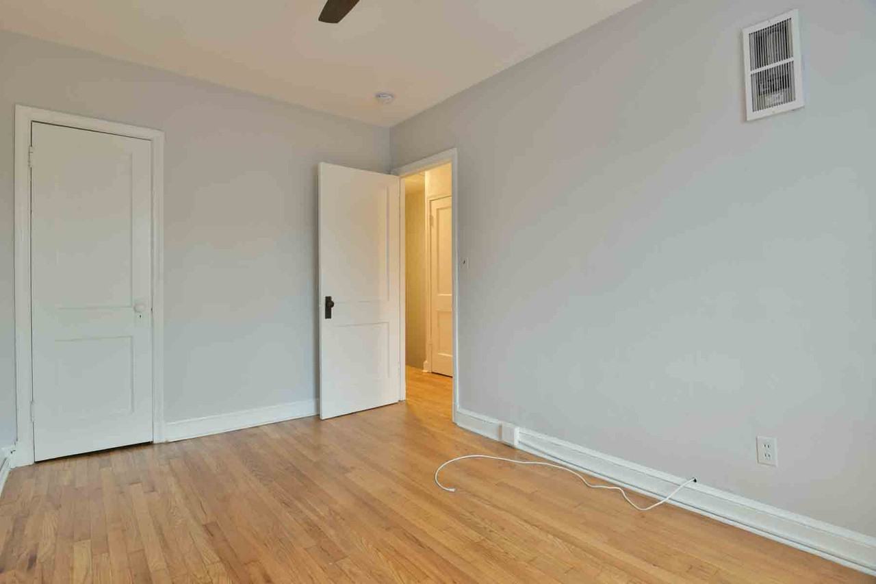 725 Kearny St Ne - Photo 7 of 16