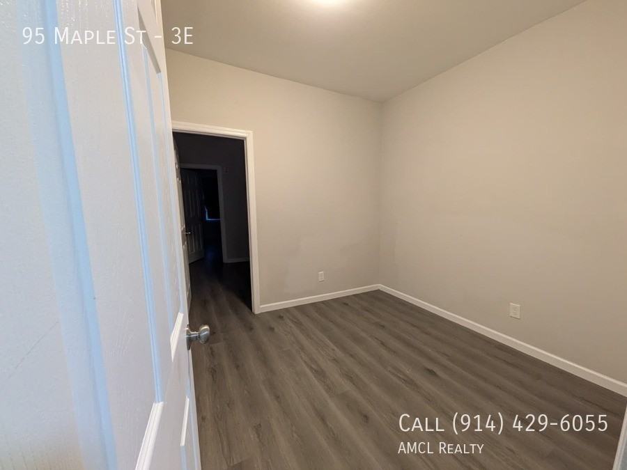 95 Maple St #3E - Photo 5 of 9