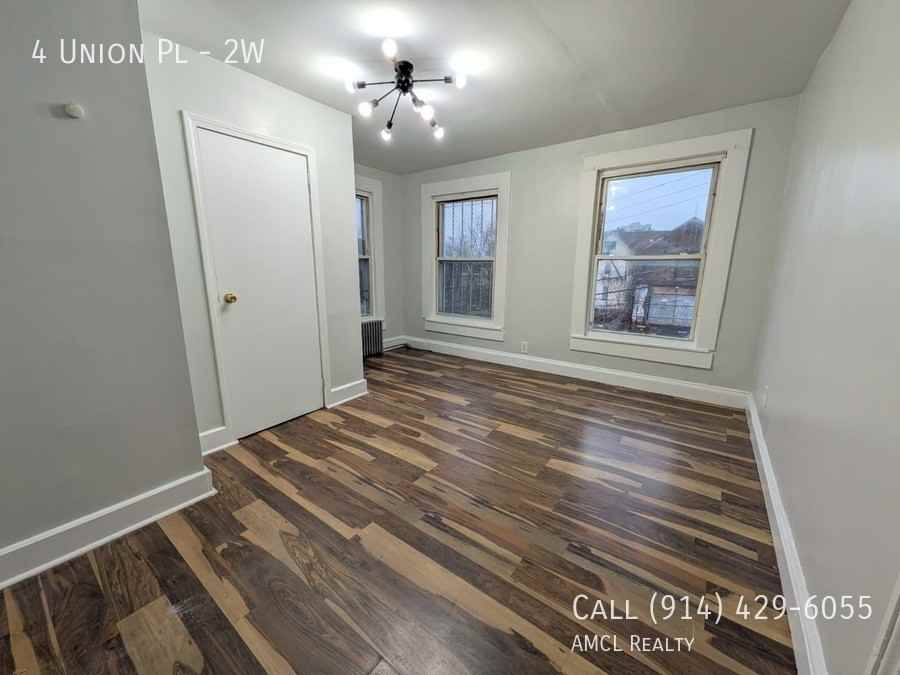 4 Union Pl #2W - Photo 4 of 8