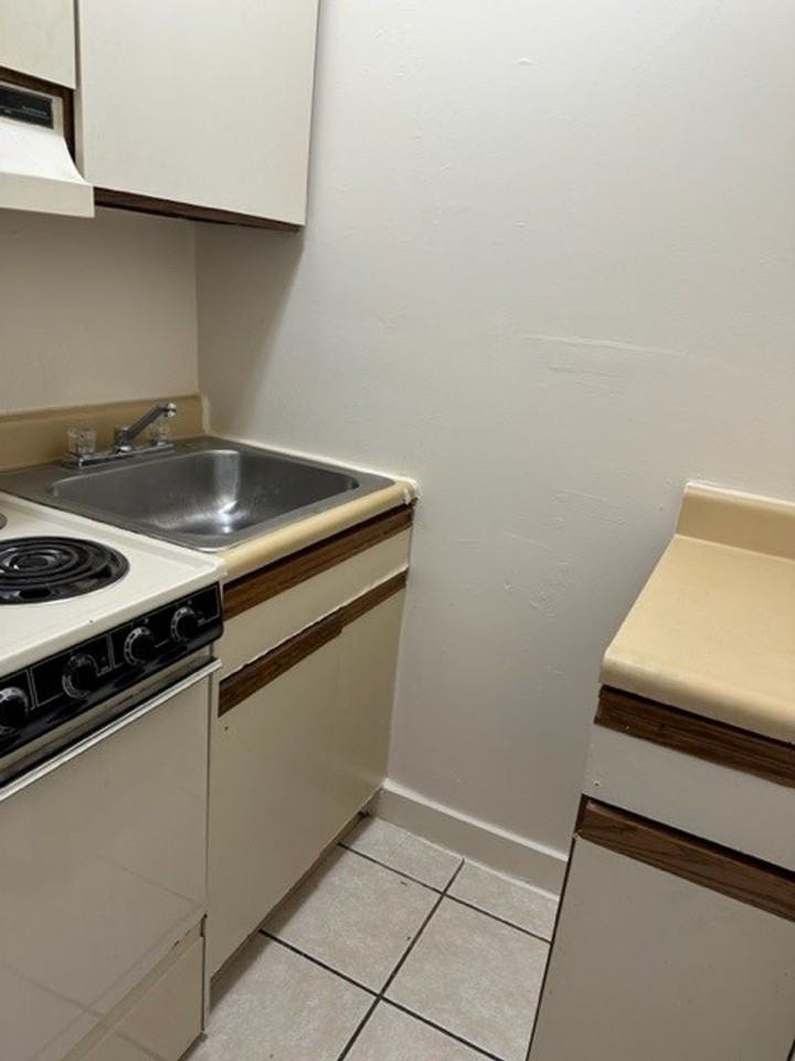 213 N 2nd St #A5 - Photo 6 of 6