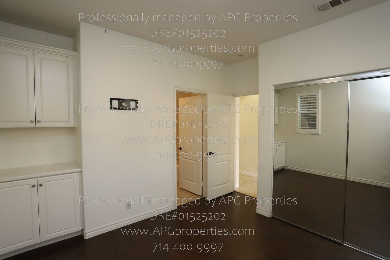 8057 Sorrento Ln - Photo 7 of 29