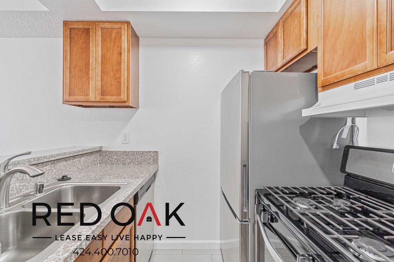 5624 Fair Ave - Photo 2 of 13