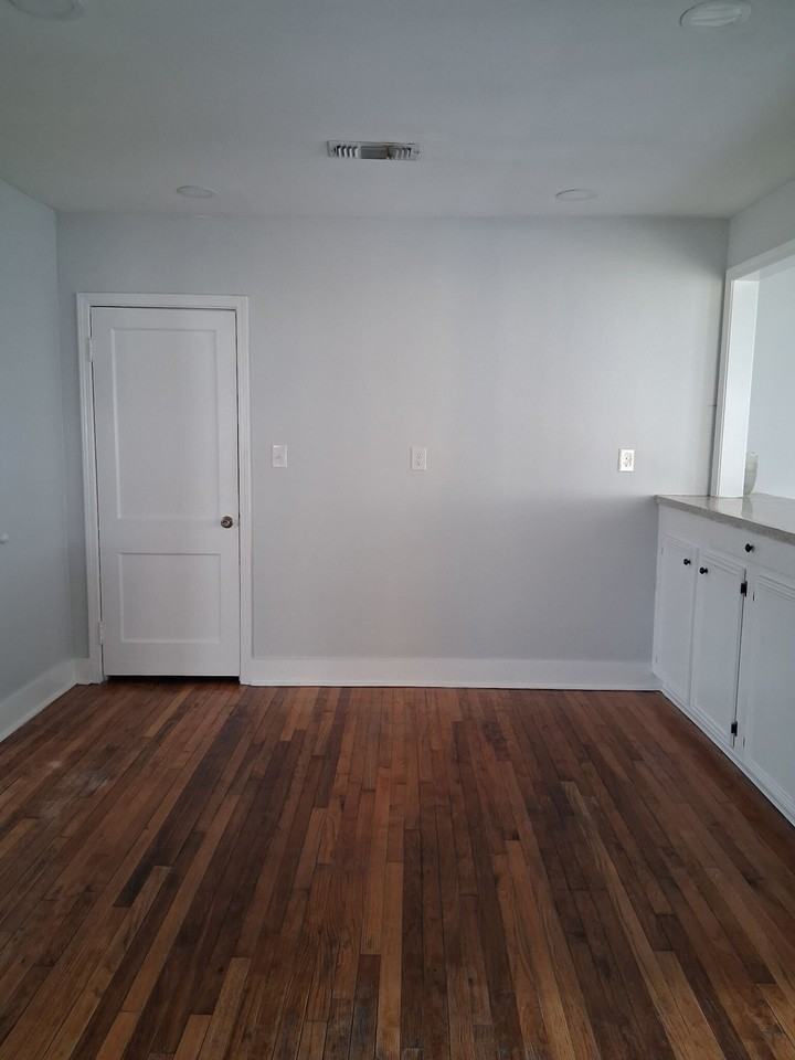 611 Avalon Rd - Photo 2 of 15