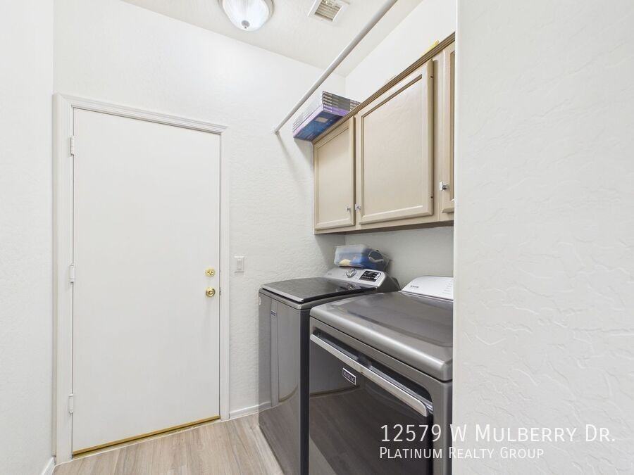 12579 W Mulberry Dr - Photo 2 of 29