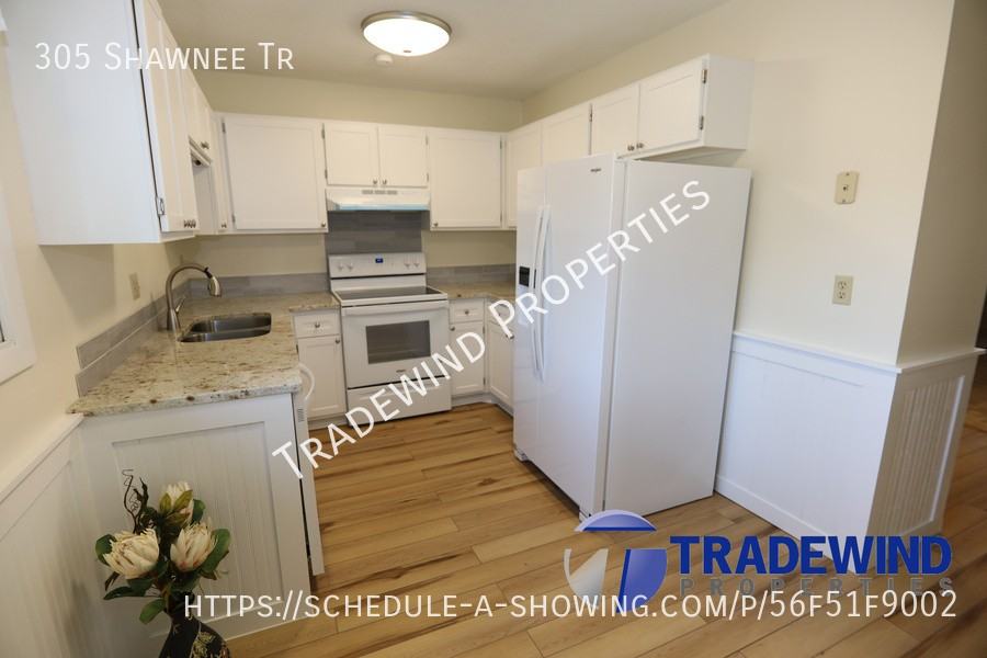 305 Shawnee Trl - Photo 2 of 20