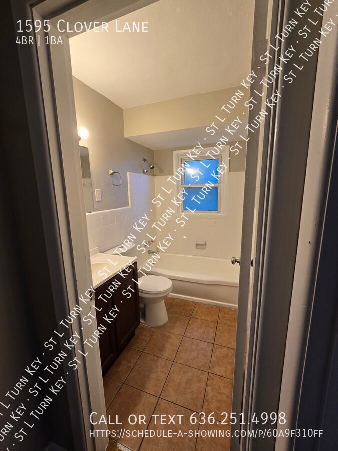 1595 Clover Ln - Photo 3 of 11