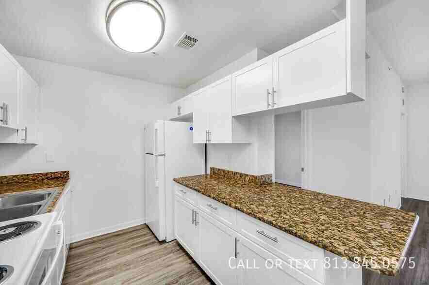 13020 Kain Palms Ct #20-101 - Photo 4 of 9