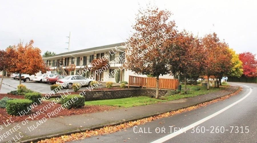 1020 Se Park Crest Ave #B15 - Photo 2 of 7