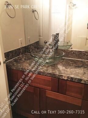 1020 Se Park Crest Ave #B15 - Photo 6 of 7