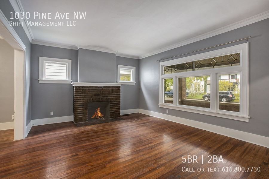 1030 Pine Ave Nw - Photo 4 of 17
