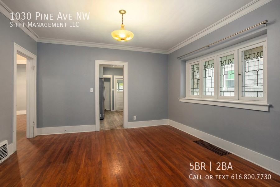 1030 Pine Ave Nw - Photo 5 of 17