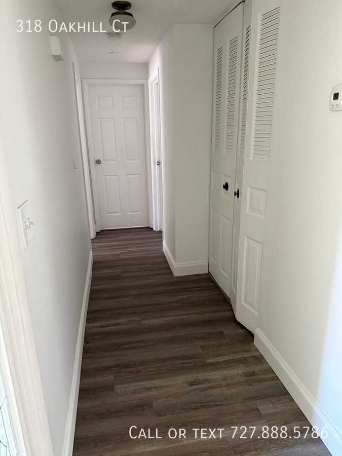 318 Oakhill Ct - Photo 6 of 50