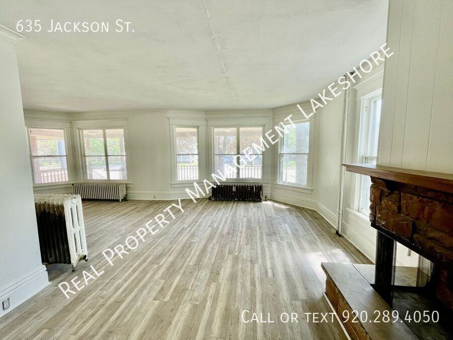 635 Jackson St - Photo 4 of 21