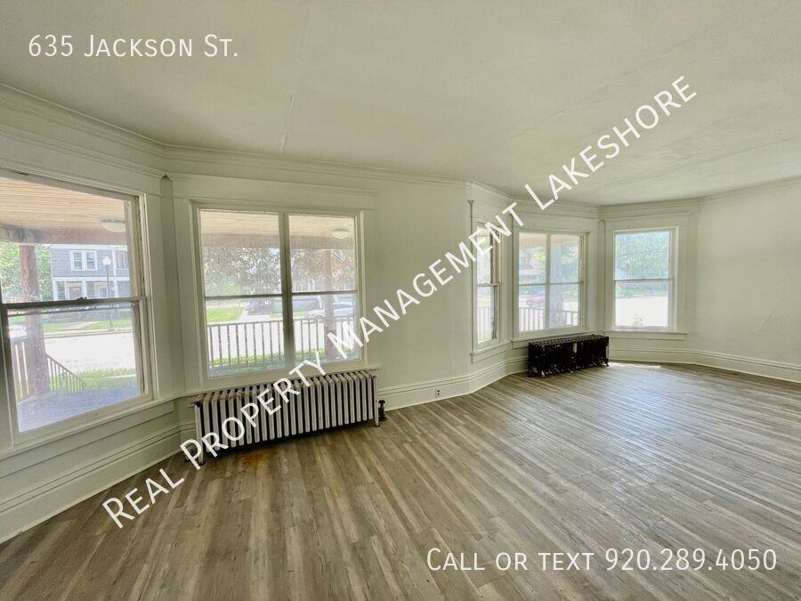 635 Jackson St - Photo 6 of 21
