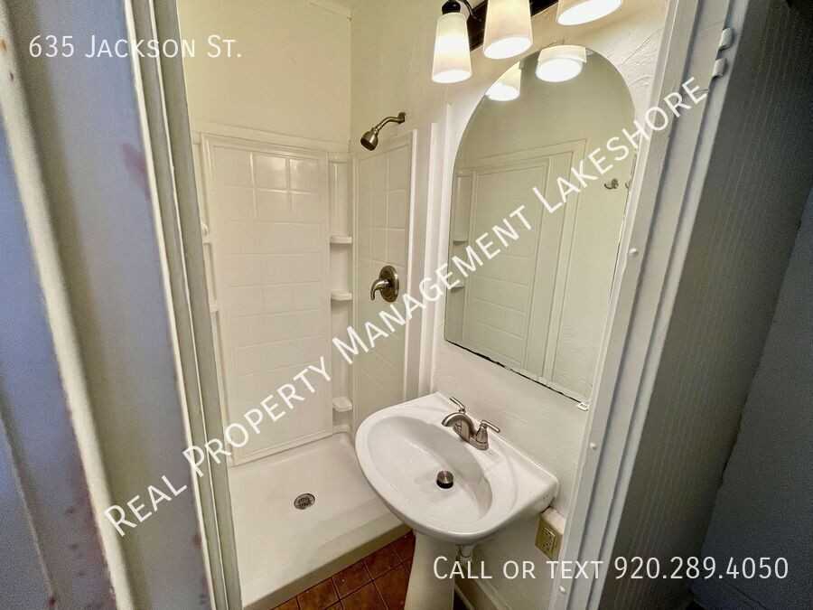 635 Jackson St - Photo 7 of 21