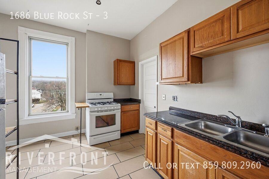 1686 Blue Rock St #3 - Photo 5 of 20