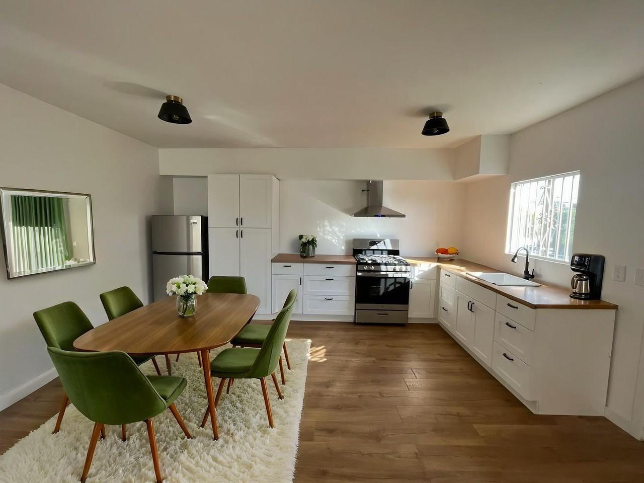 Stylish Urban Living in the Heart of LA at 1821 Sichel Street - Photo 3 of 9