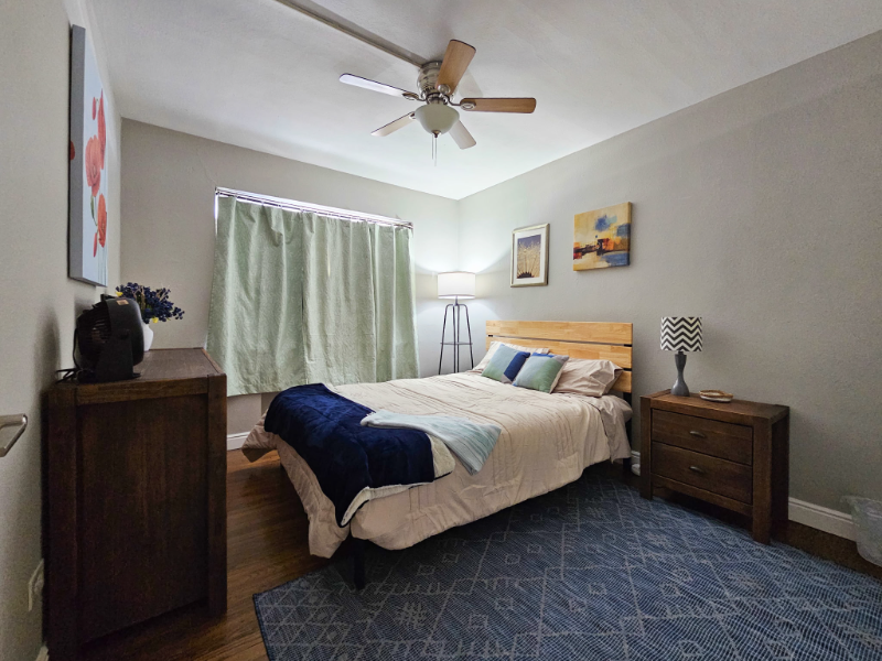 1520 Glencoe St #10 - Photo 4 of 14