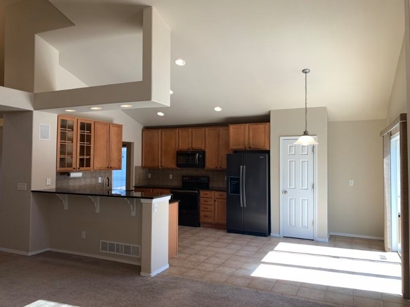 2239 Fossil Creek Pkwy - Photo 5 of 28