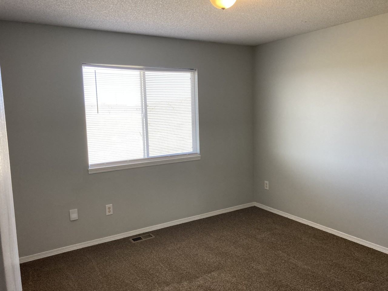 9934 E Kinkaid Cir - Photo 3 of 40