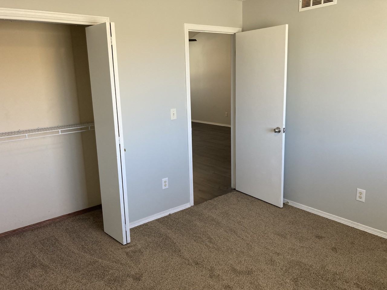 9934 E Kinkaid Cir - Photo 5 of 40