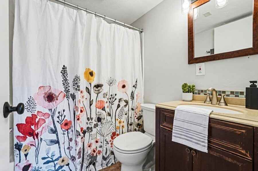 2727 Madelyn Dr Sw #A - Photo 4 of 10