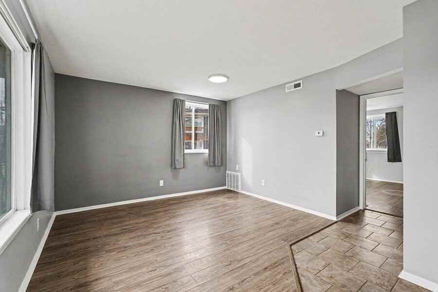 2727 Madelyn Dr Sw #A - Photo 6 of 10