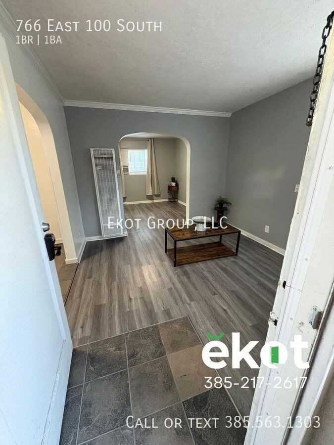 766 E 100 S - Photo 2 of 10