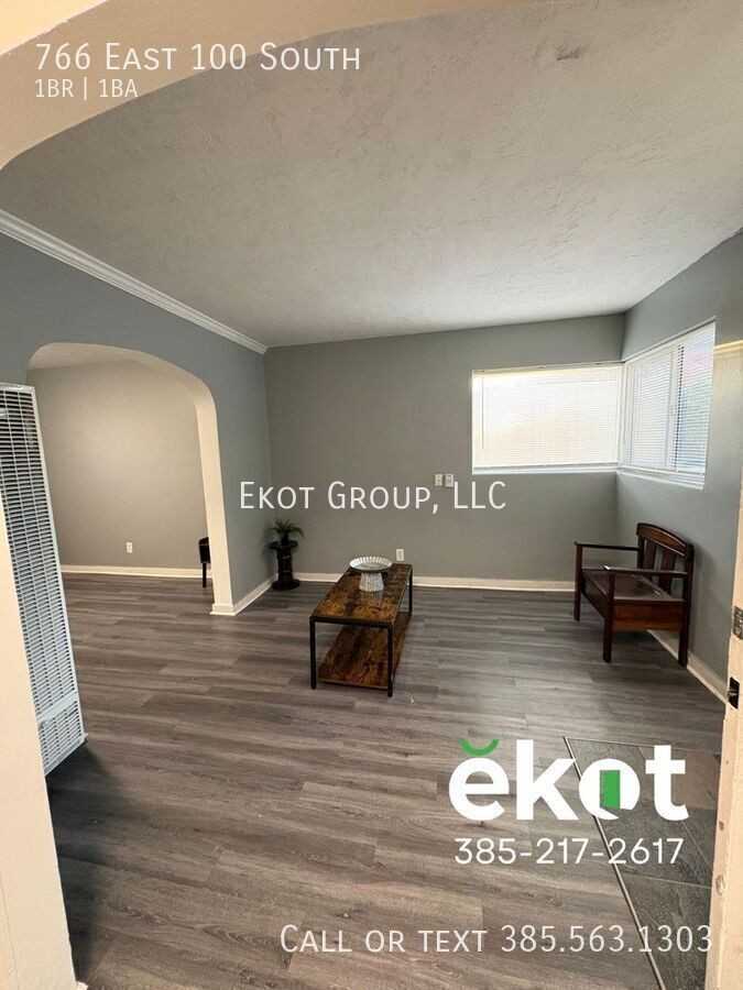 766 E 100 S - Photo 5 of 10